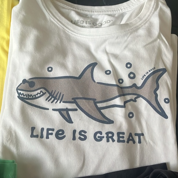 Set of life is good tees - Picture 5 of 8